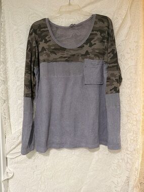POL Gray and Green Camo Tee